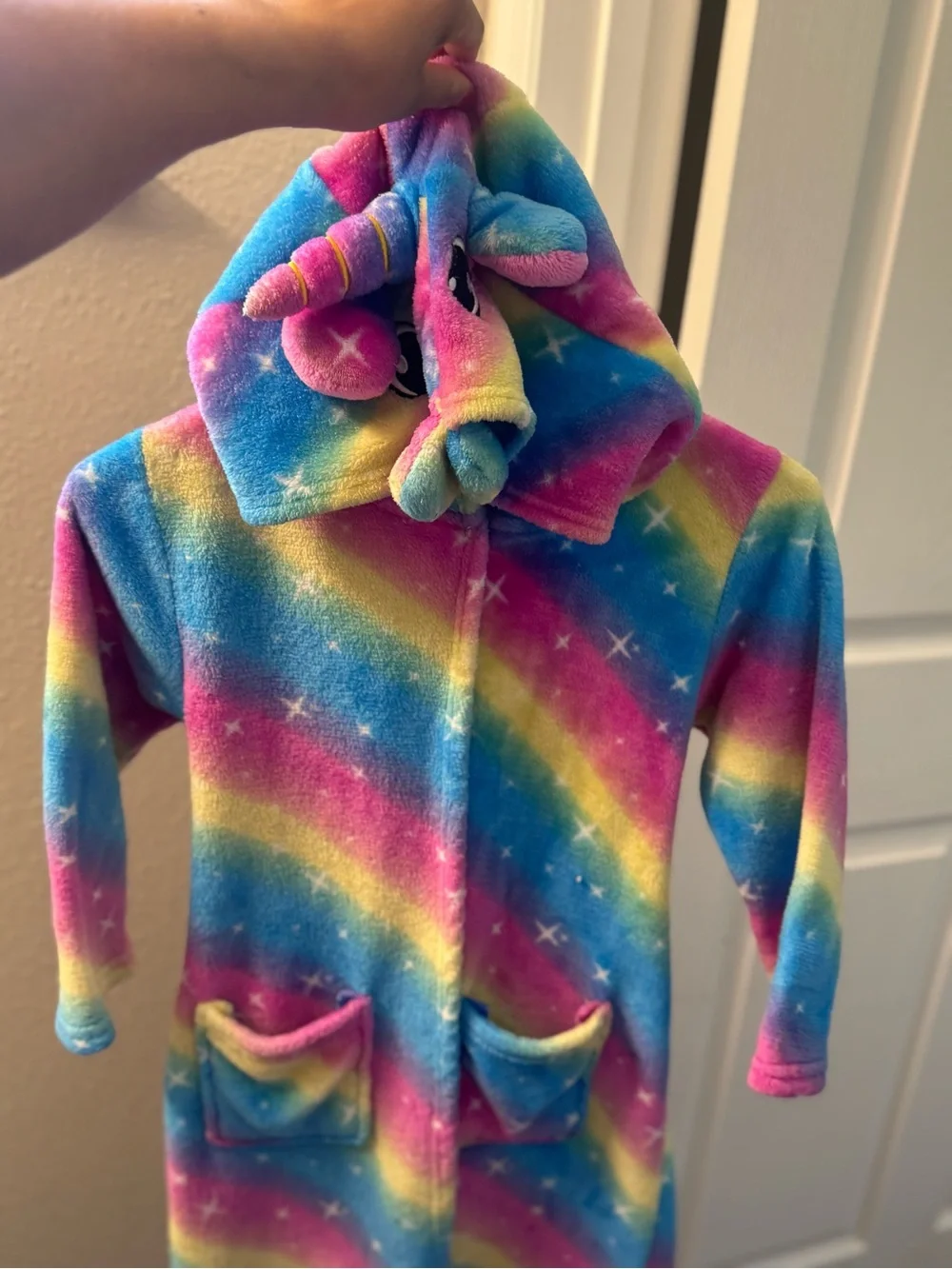 Girls Rainbow Unicorn Hooded Plush Robe – Very Good Condition